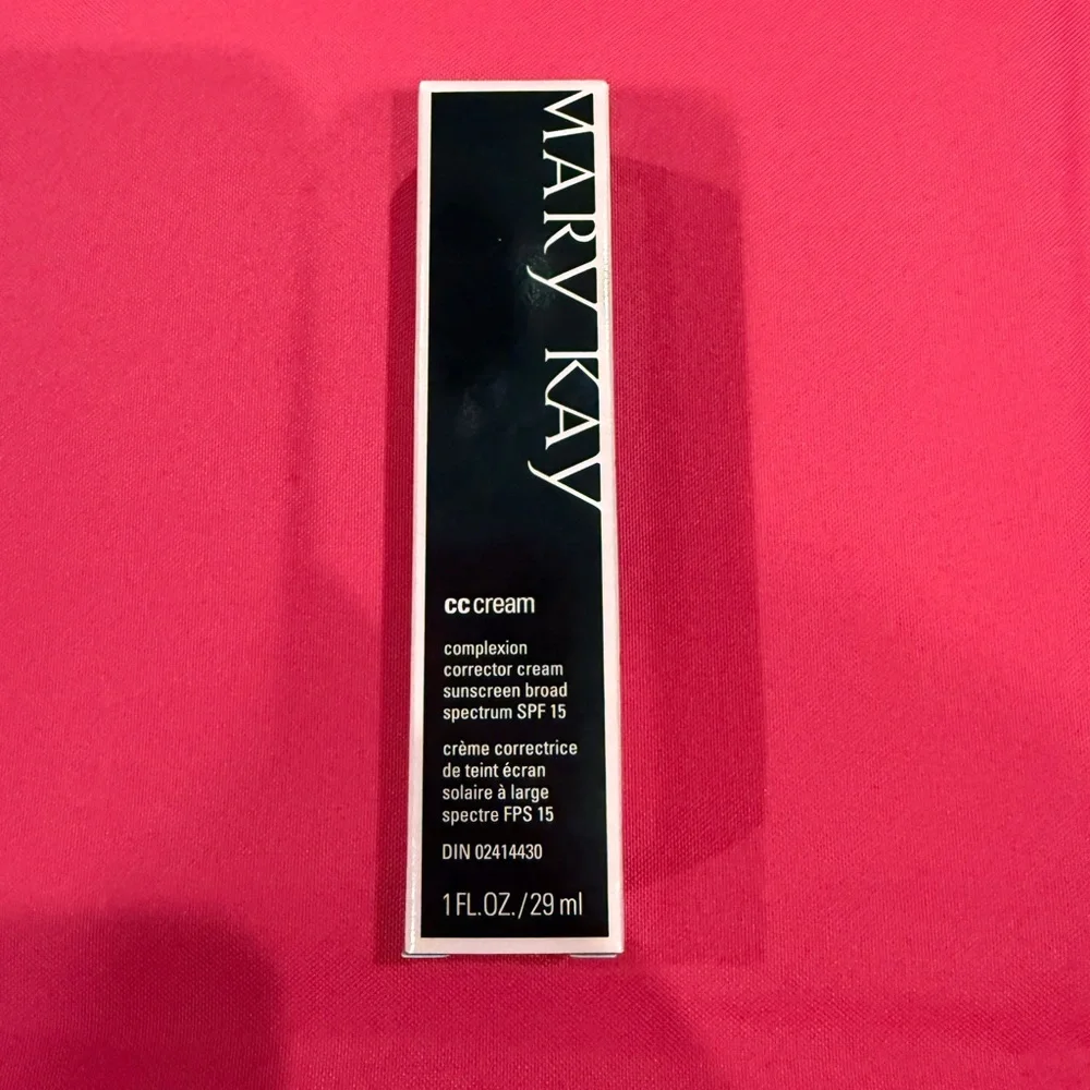 Mary Kay CC Cream SPF 15 Complexion Corrector Very Light Shade - Picture 1 of 7
